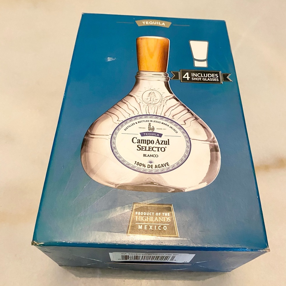 NWOT 4 - Tequila Shot Glasses Campo Azul